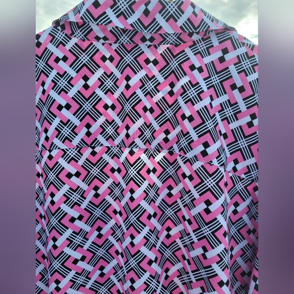 "Pretty in Pink Geometric" NOTATIONS Button Down Shirt - Picture 4 of 7